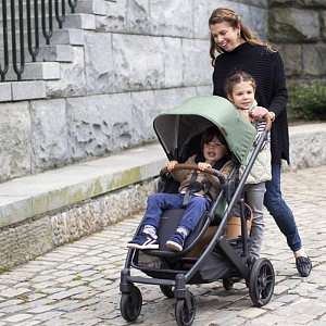 Коляска прогулочная UPPAbaby "Круз В2 Гвен"